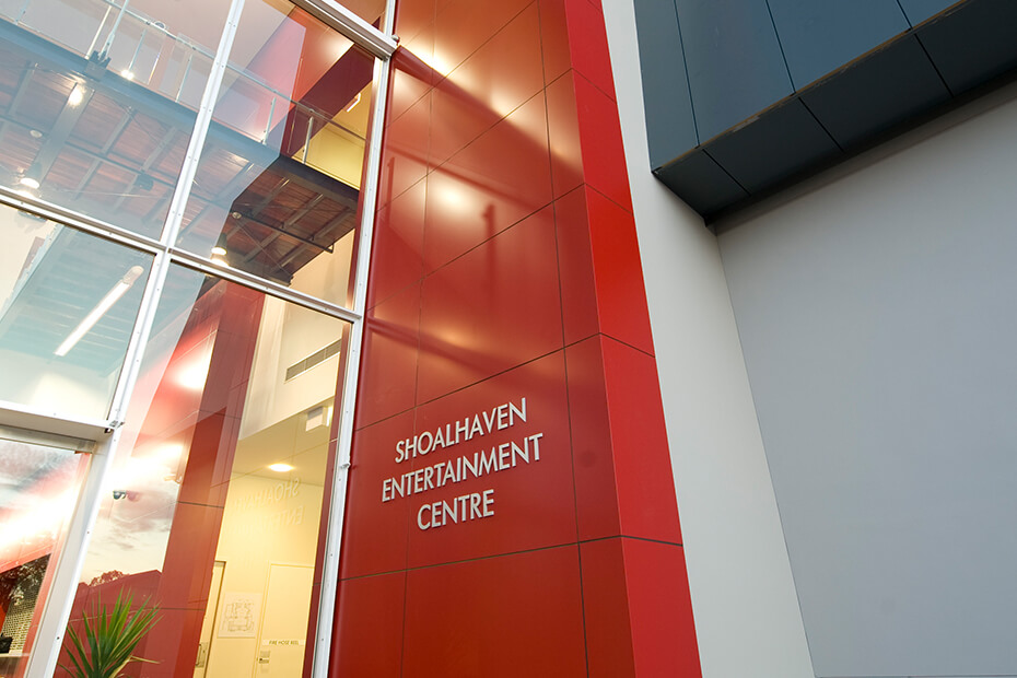 External view of Shoalhaven Entertainment Centre entry